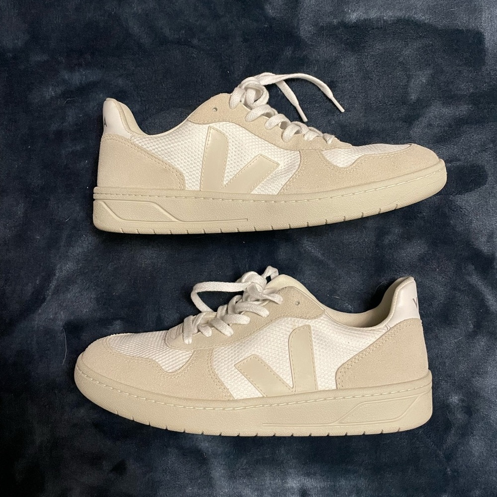 Vera B-10 Sneaker